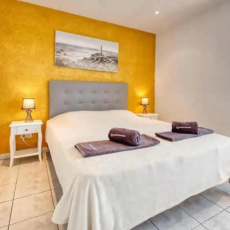 Costacabana - Maribel Villa *